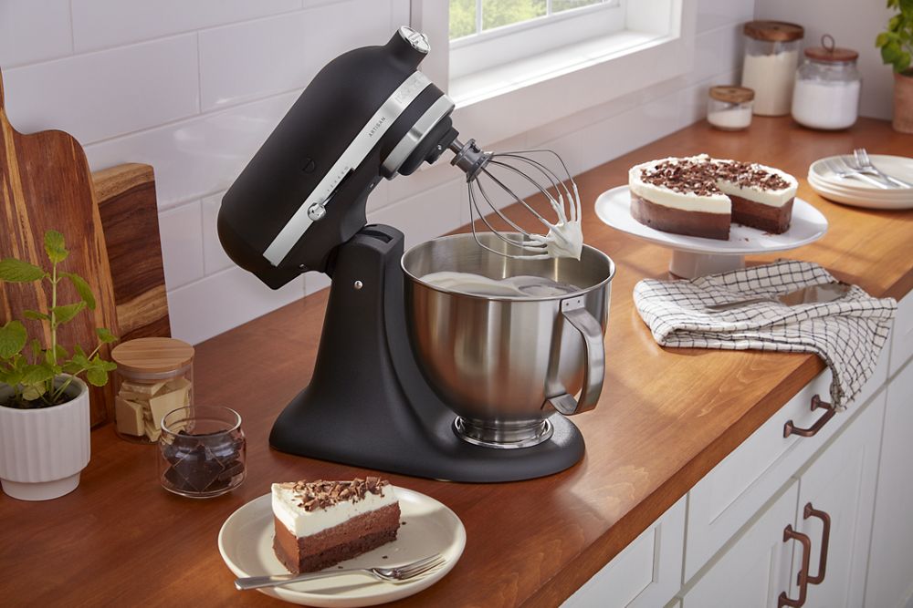 Artisan® Series 5 Quart Tilt-Head Stand Mixer with Premium Touchpoints - Black Matte - Image 5